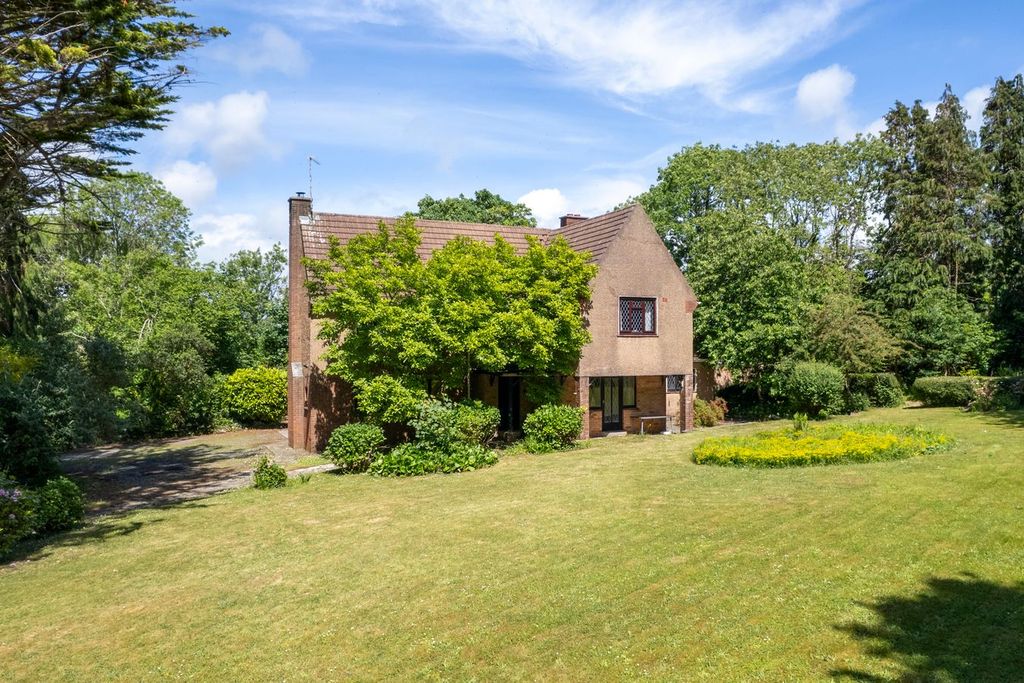 Property photo 1 of 31