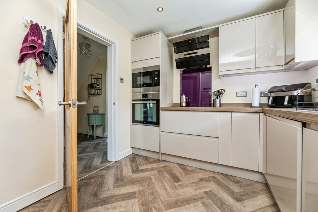 Property photo 3 of 24 2A8A3946