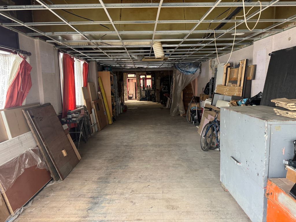 Property photo 3 of 7