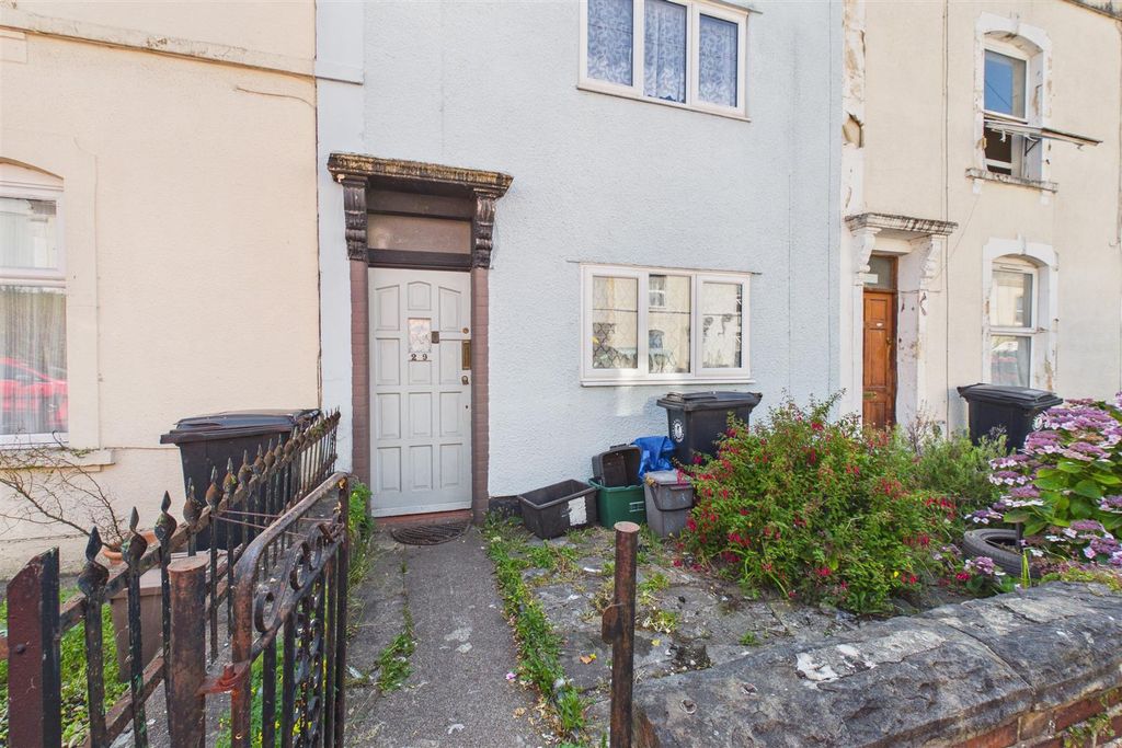 Property photo 2 of 28 29 Perry Street, Easton, Bristol, Bs5 0Sy | Hollis