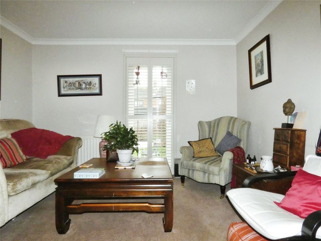 Property photo 3 of 15 Living Room