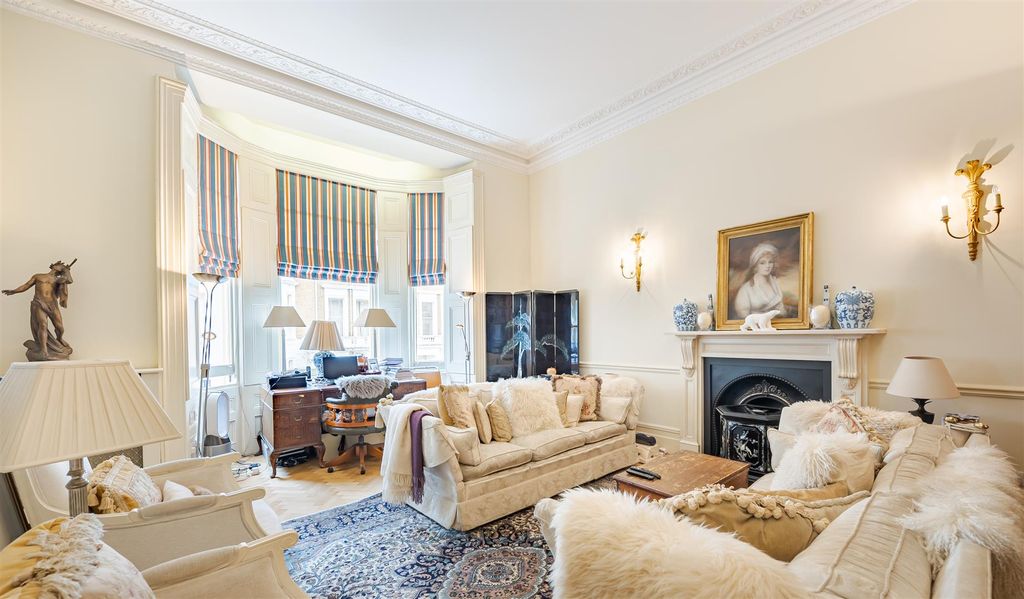 Property photo 1 of 8 Bina Gardens 7B-6.Jpg