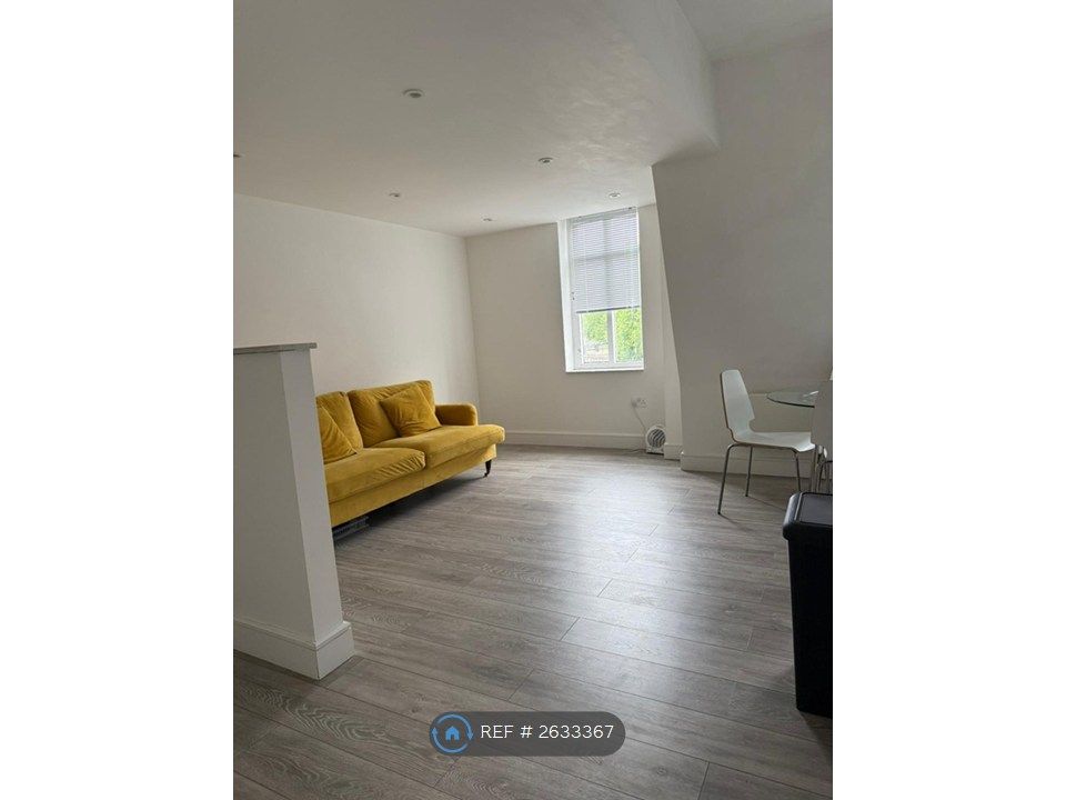 Property photo 2 of 11 Living Area
