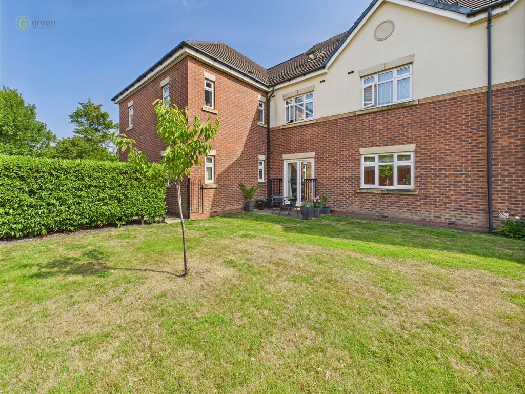 Property photo 2 of 42