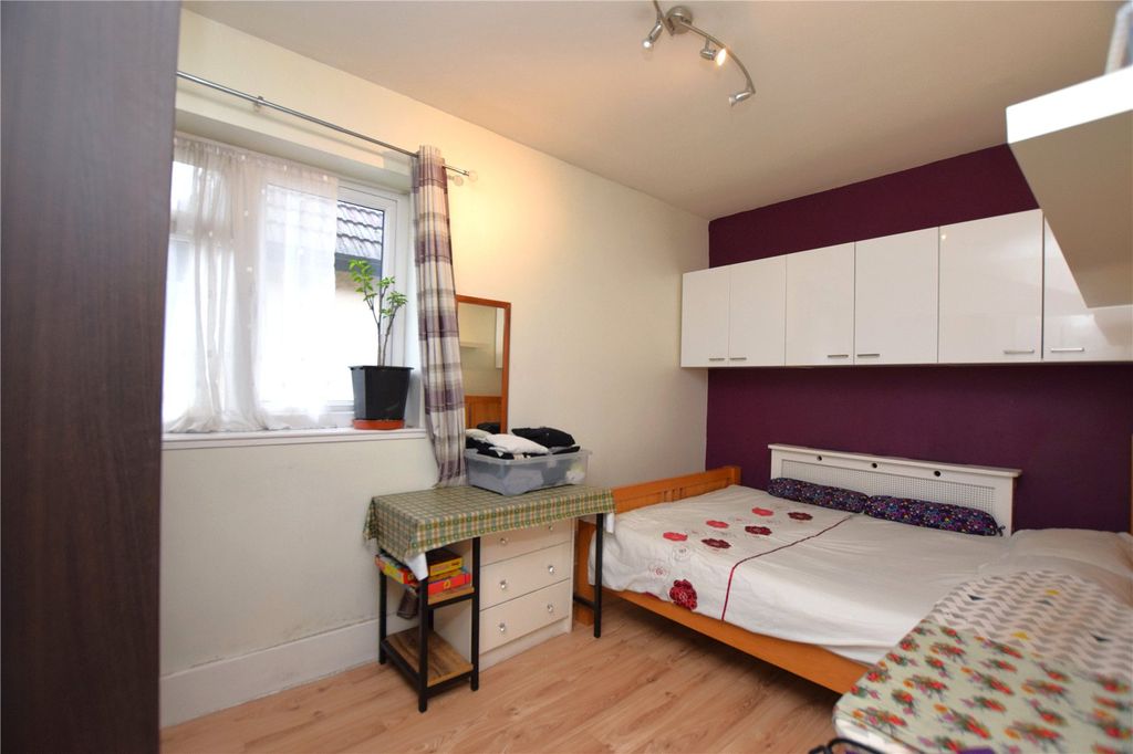 Property photo 3 of 15 Bedroom