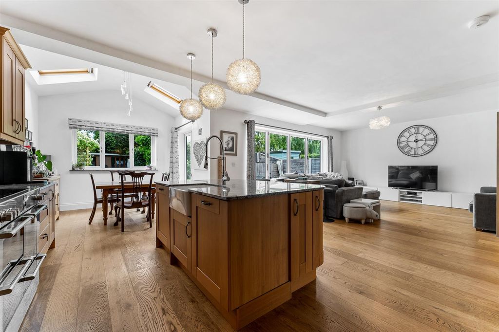 Property photo 3 of 50 Live In Dining Kitchen