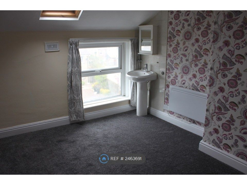 Property photo 1 of 17 Bedroom
