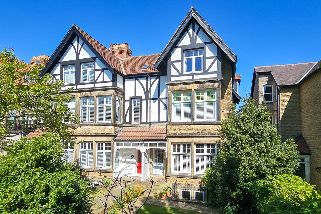 Property photo 1 of 25