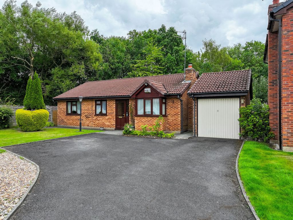 Property photo 1 of 15 Front External