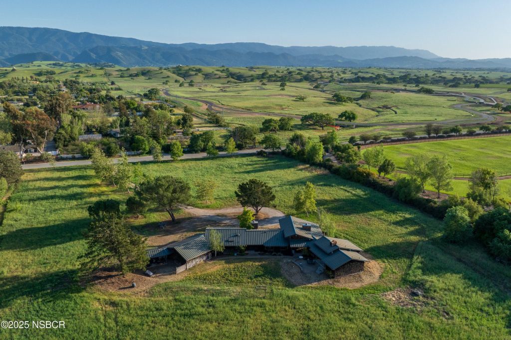 Property photo 2 of 10 <Alttext/>