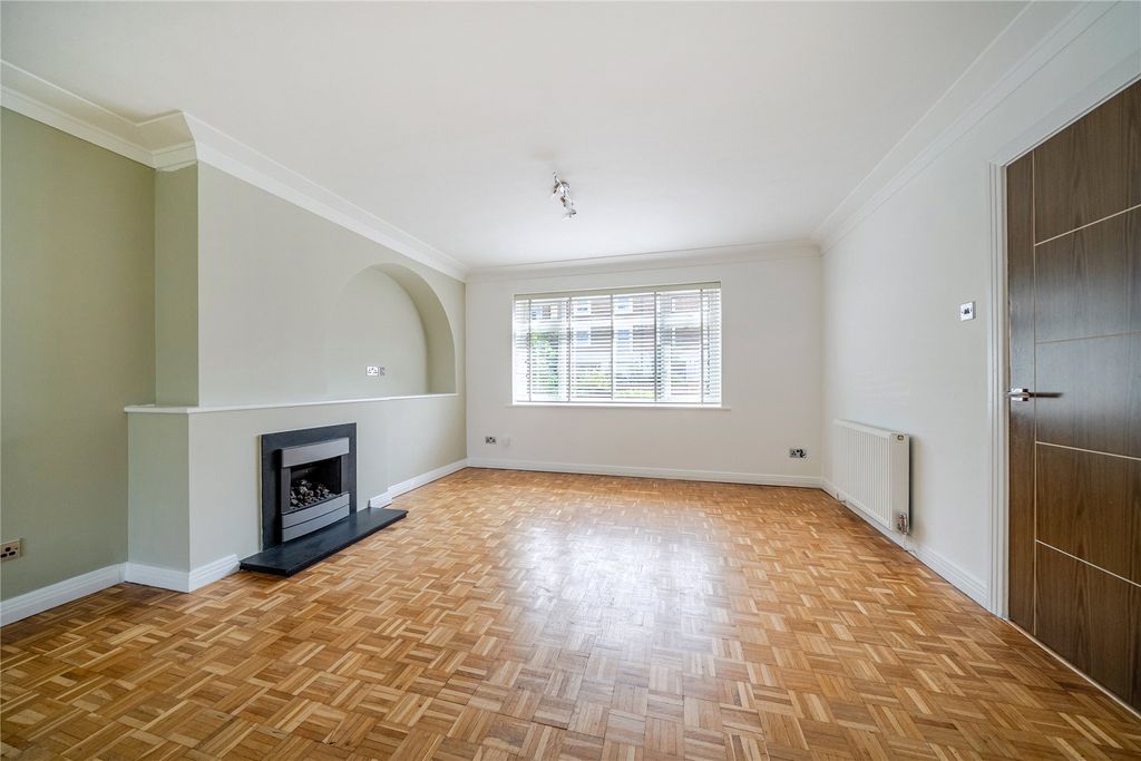 Property photo 2 of 25 Picture No. 09