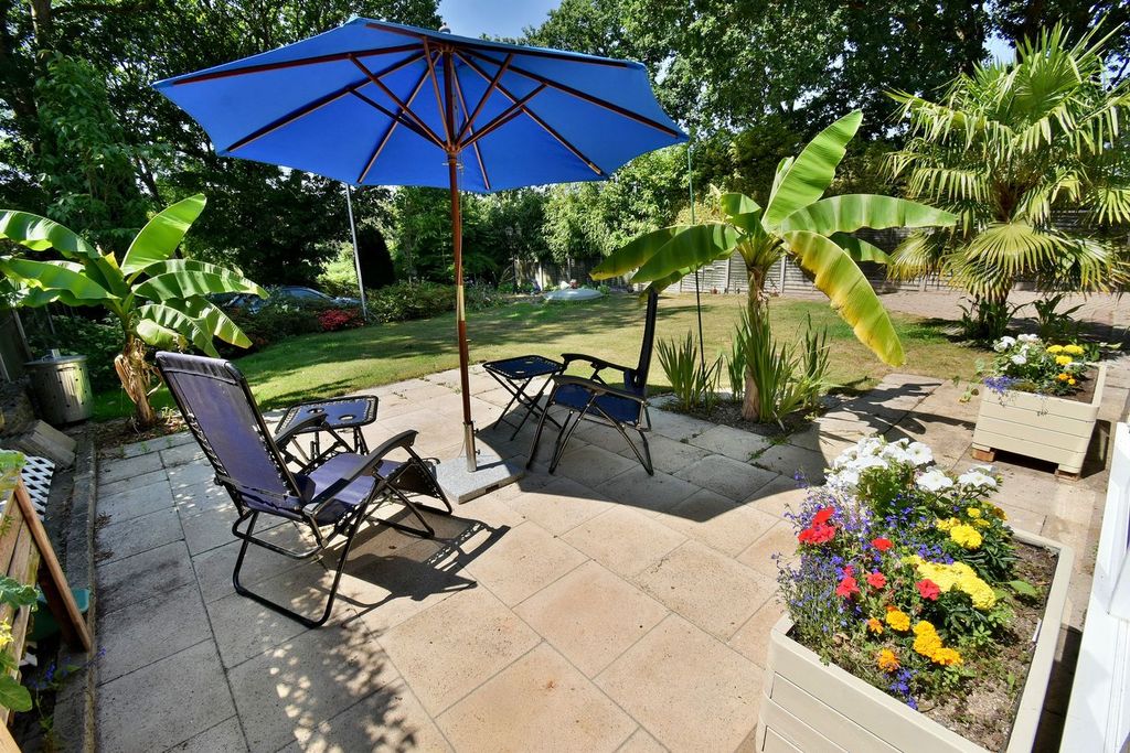Property photo 2 of 22