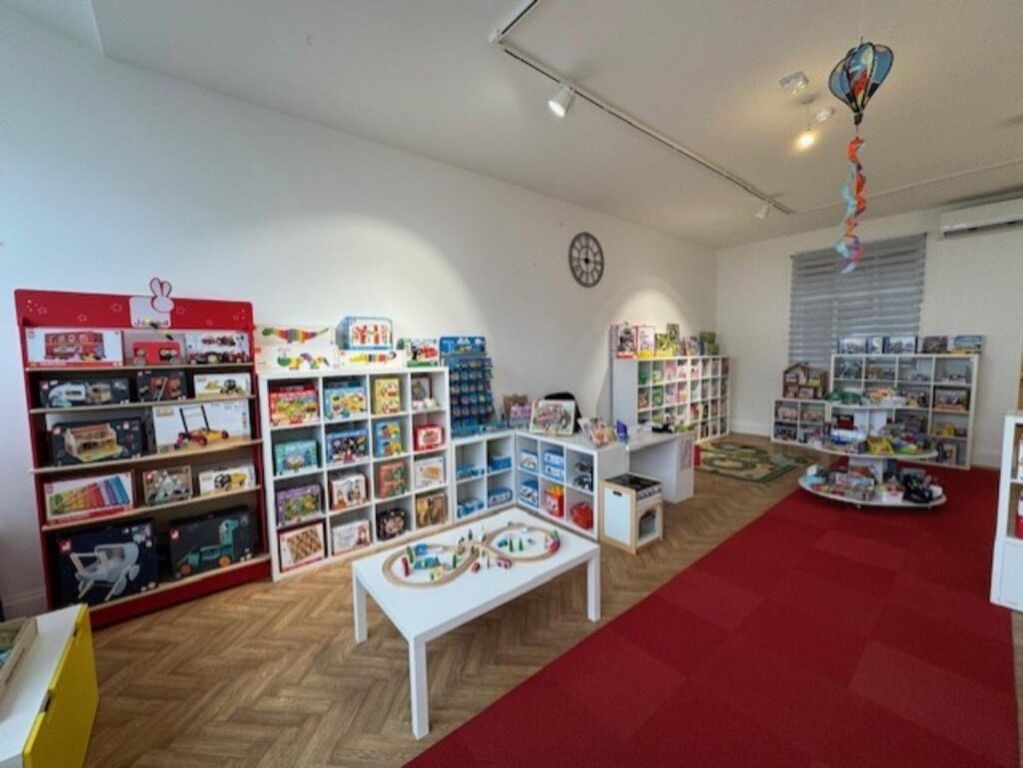 Property photo 2 of 12