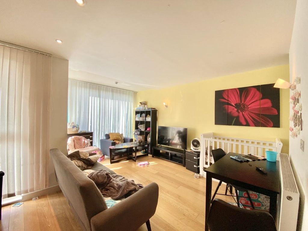 Property photo 2 of 8 Thumbnail_Img_6716.Jpg