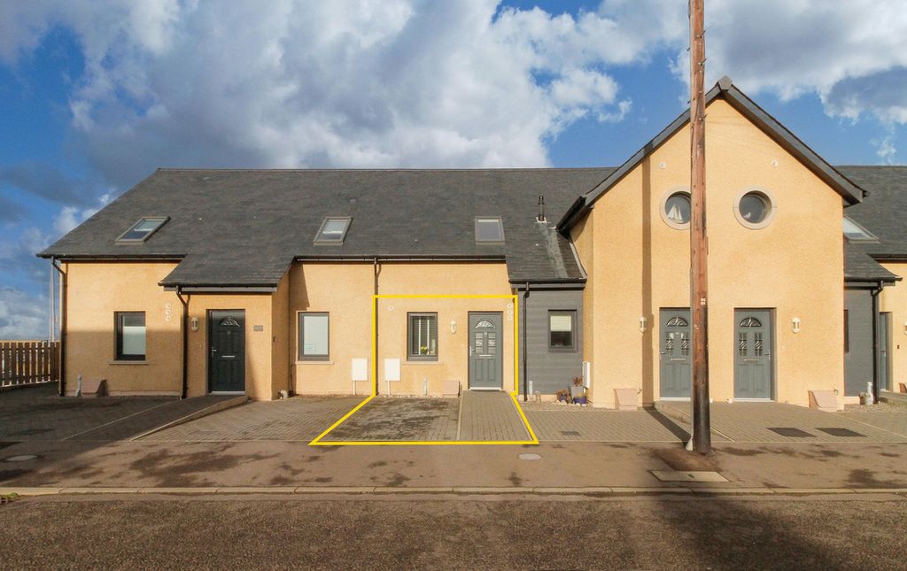 Property photo 2 of 41