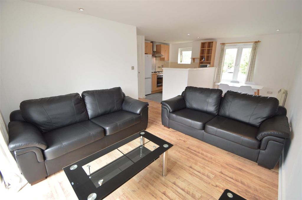 Property photo 2 of 8 Dsc_0111.Jpg