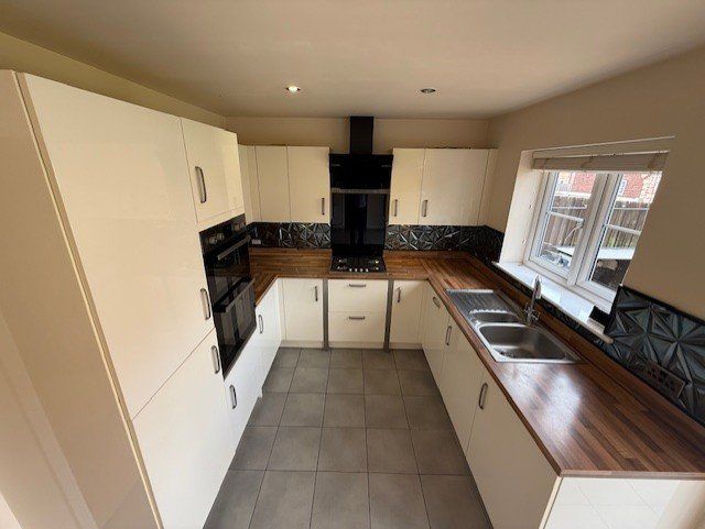 Property photo 2 of 18 Picture No. 04