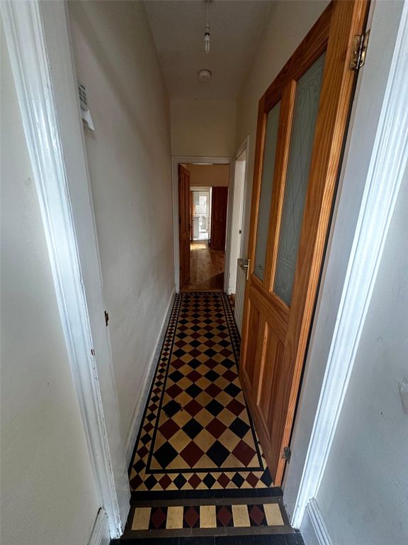 Property photo 2 of 19 Picture No. 34