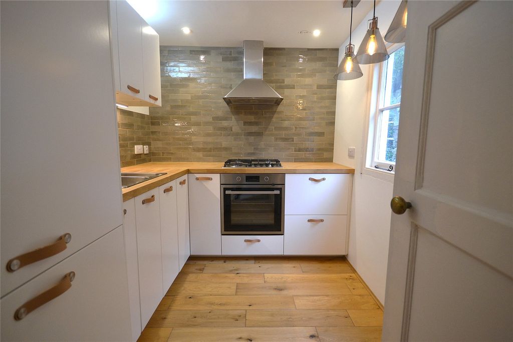 Property photo 2 of 14 Kitchen