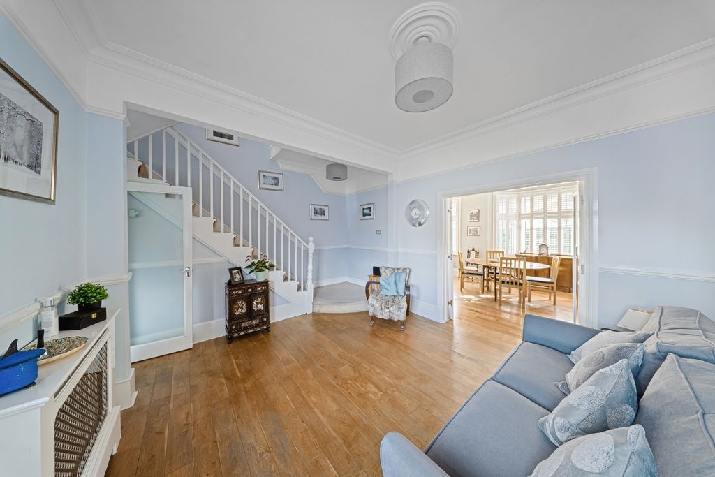 Property photo 2 of 21 4818491