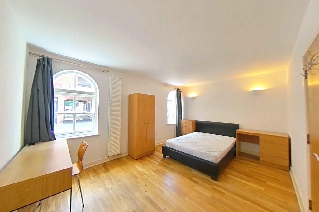 Property photo 3 of 5