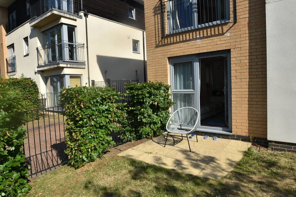 Property photo 1 of 12 Picture No. 04
