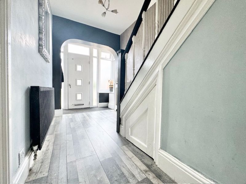 Property photo 2 of 22 Entrance Hall View 2