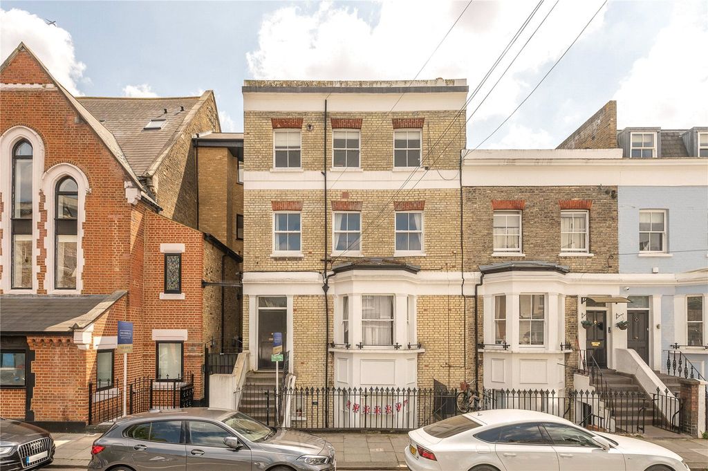 Property photo 2 of 11 Picture No. 42