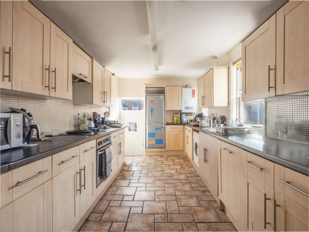 Property photo 3 of 11 4597432