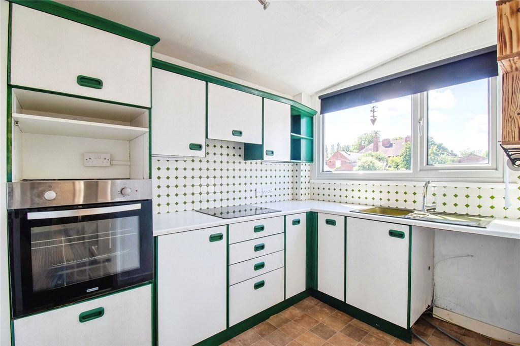 Property photo 3 of 14 Kitchen