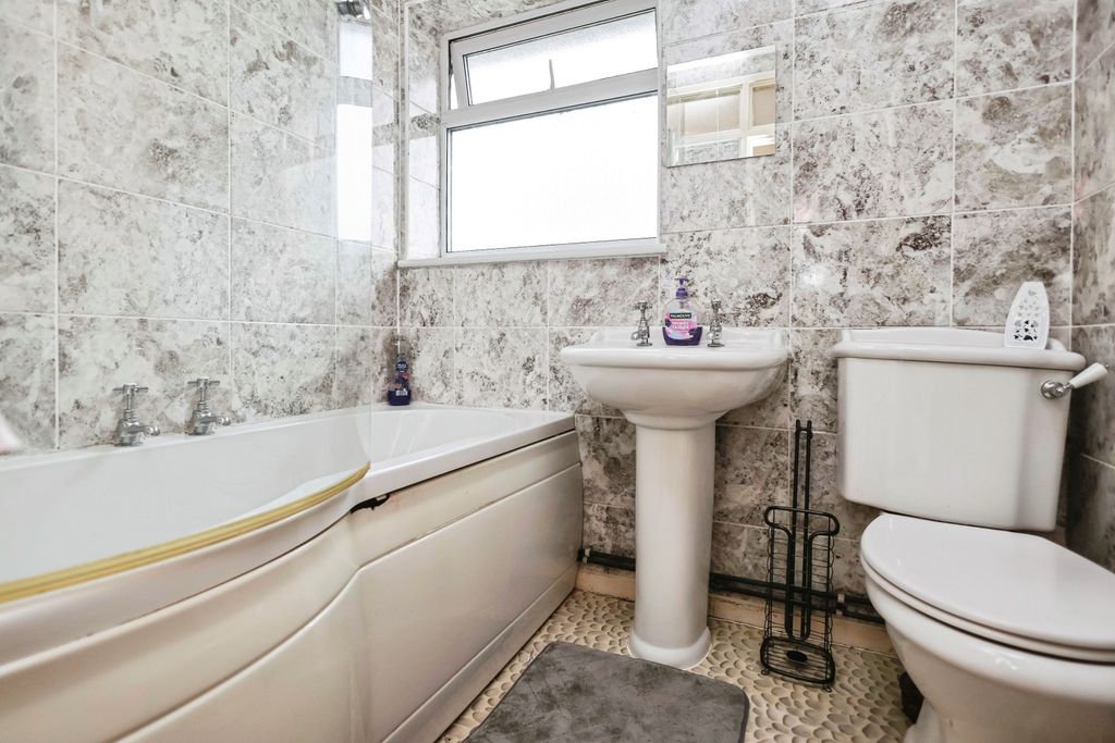 Additional image 12 of 4 bed terraced house for saleWoodward Road, Pershore WR10