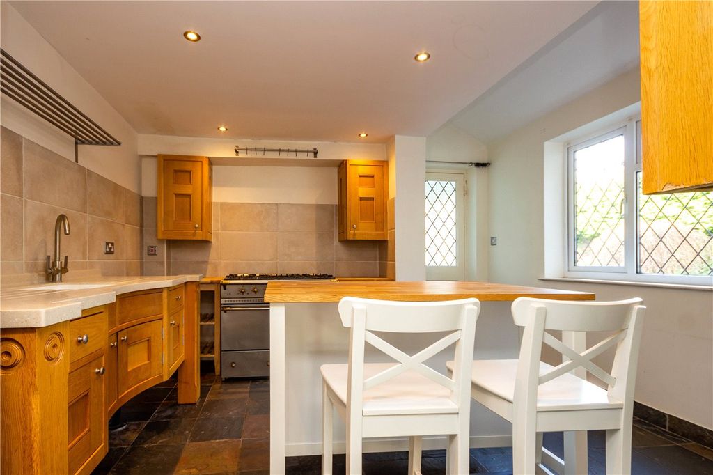 Property photo 3 of 22 Kitchen