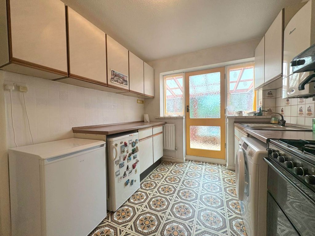 Property photo 3 of 19