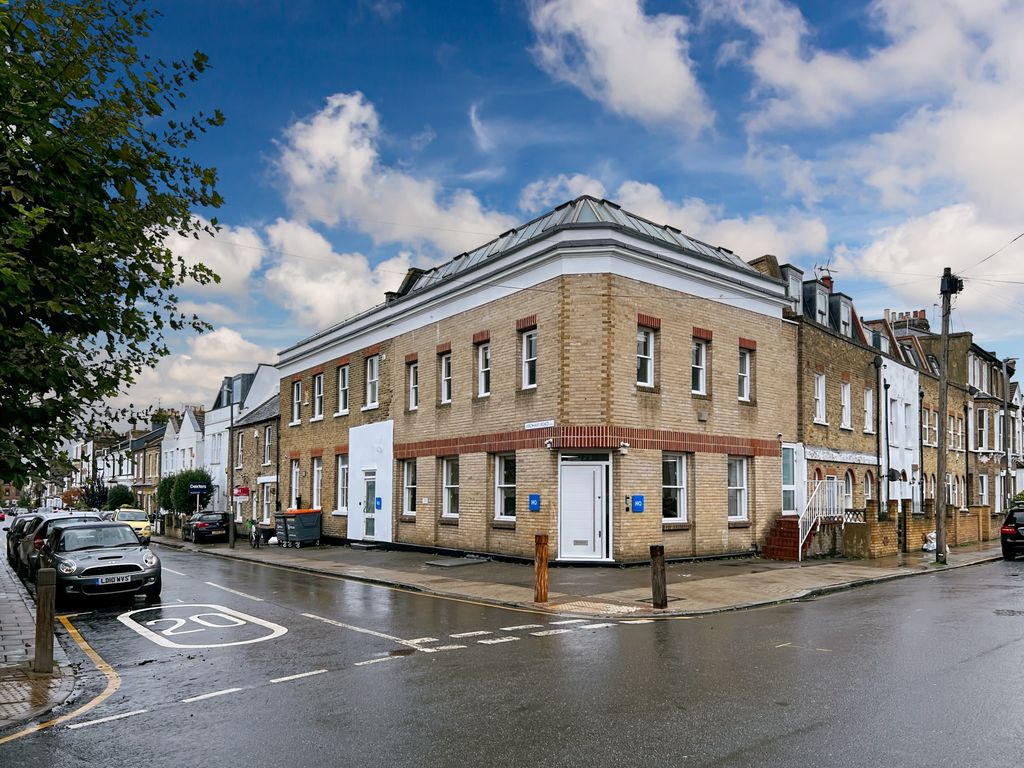 Property photo 2 of 7 Property Image 2