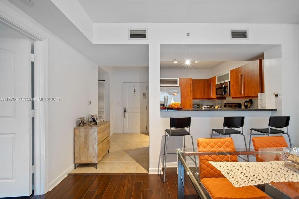 Property photo 3 of 15 <Alttext/>