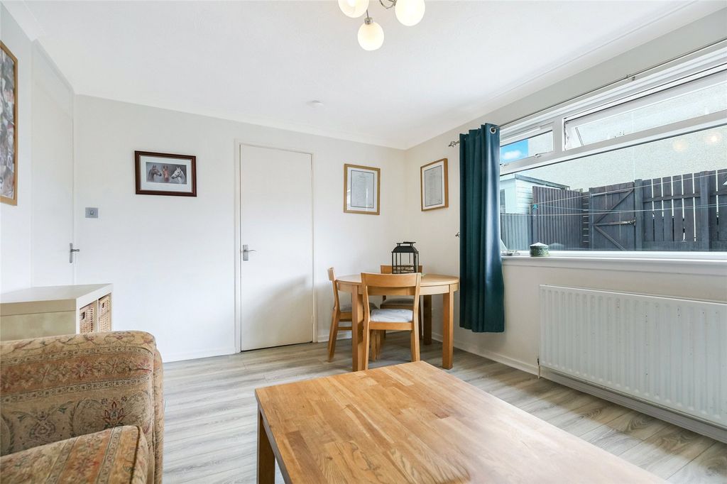 Property photo 3 of 19 Picture No. 04