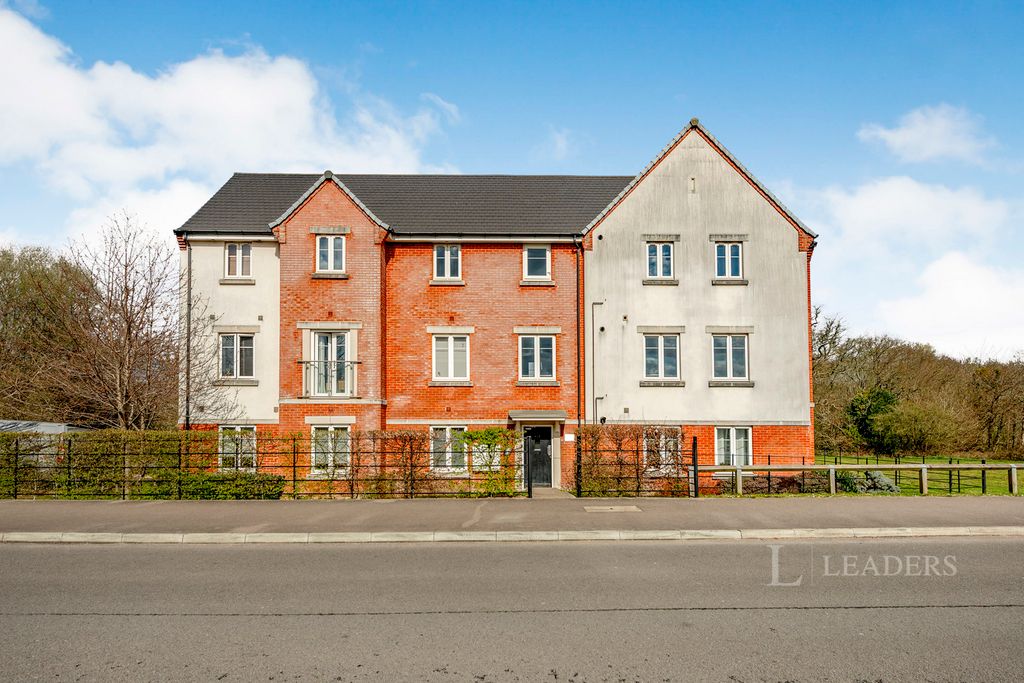 Property photo 1 of 13 External