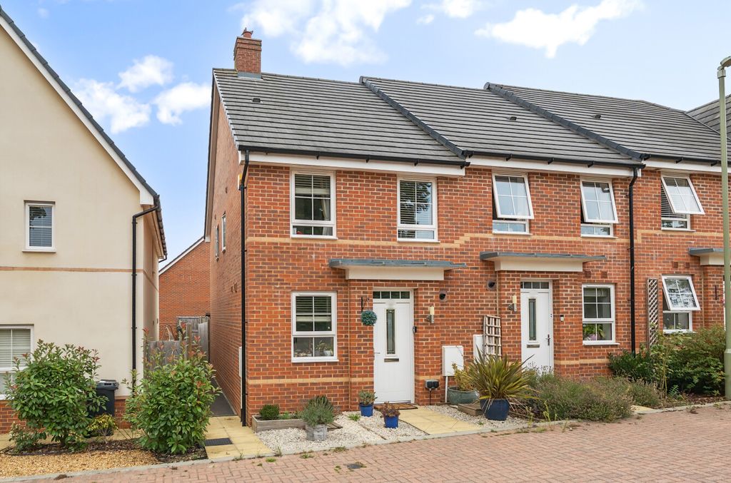 Property photo 1 of 11 1340553-1-689c82E...