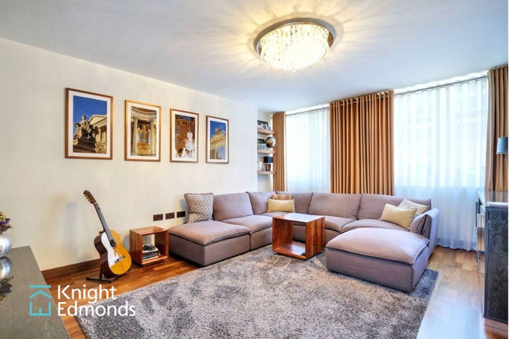 Property photo 2 of 13