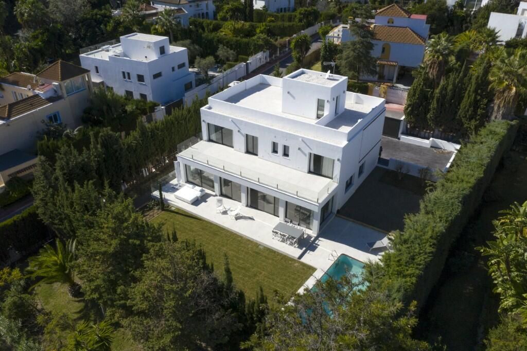 Property photo 2 of 3