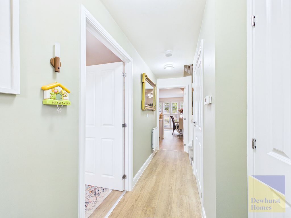Property photo 2 of 27
