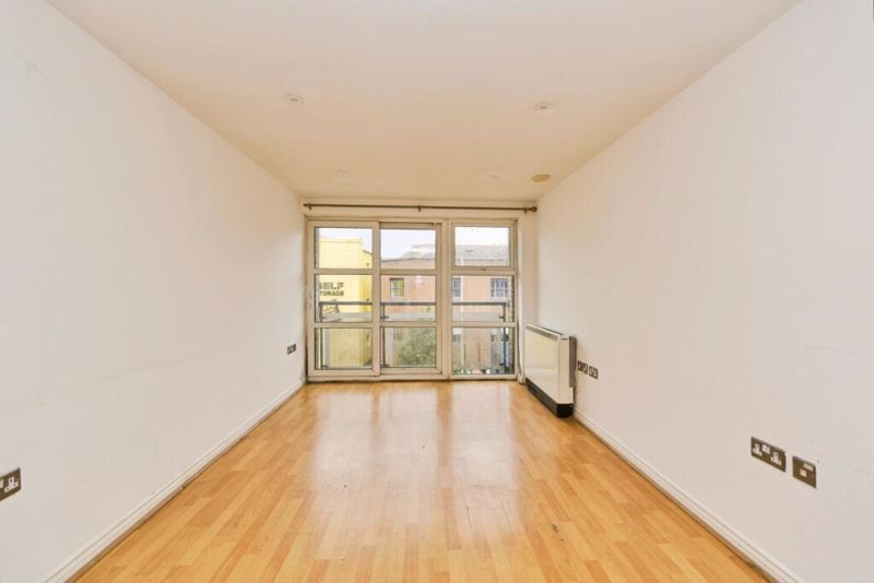 Property photo 3 of 16 Photo 13