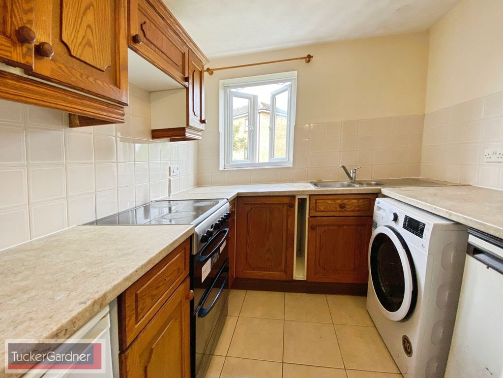 Property photo 3 of 8