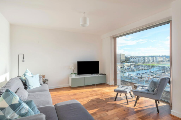 Property photo 3 of 16 Image 2