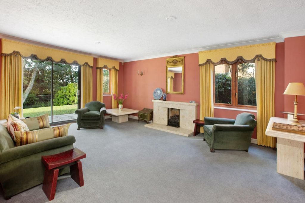 Property photo 3 of 23