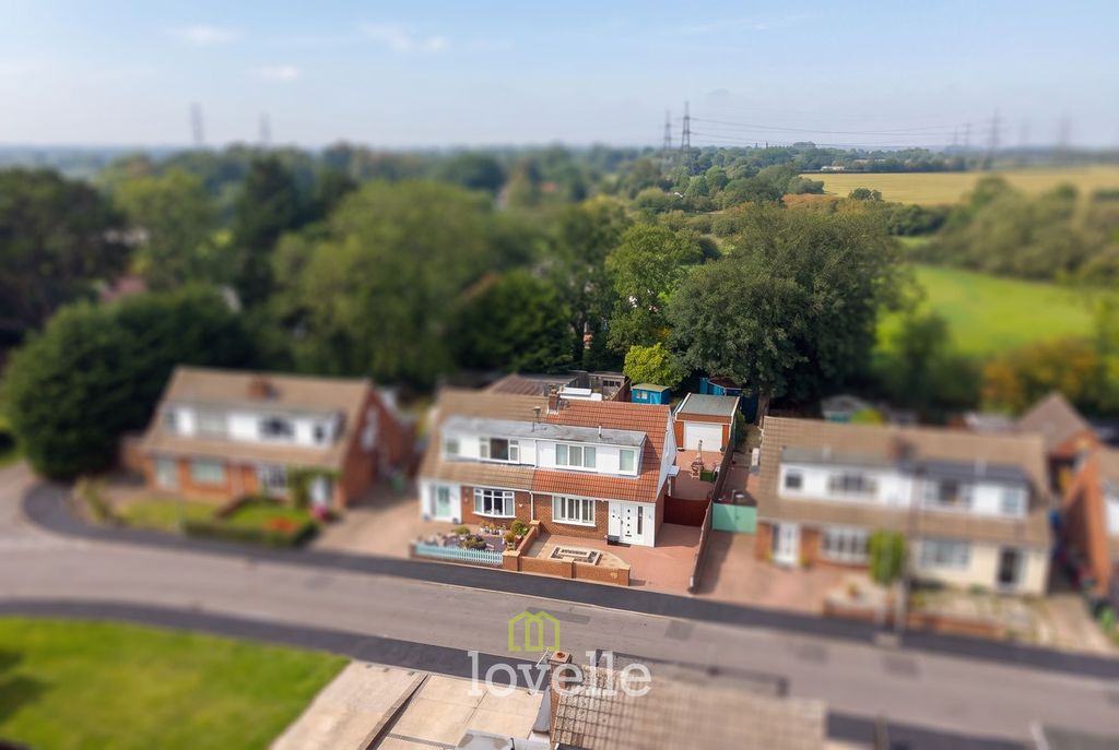 Property photo 1 of 30