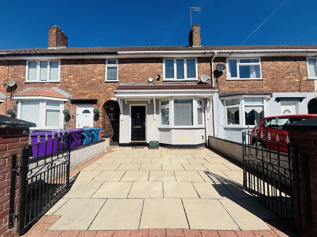 Property photo 1 of 18