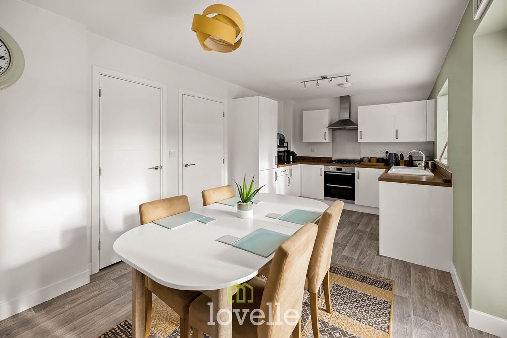 Property photo 3 of 22