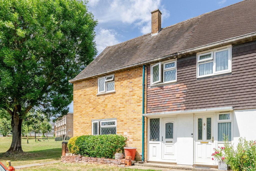 Property photo 1 of 12