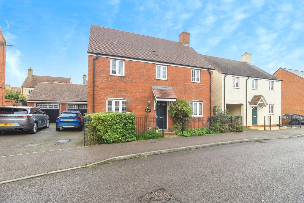 Property photo 1 of 18